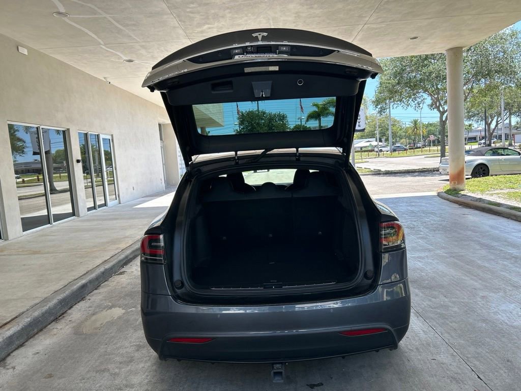 Used 2018 Tesla Model X 75D AWD/4WD image 29