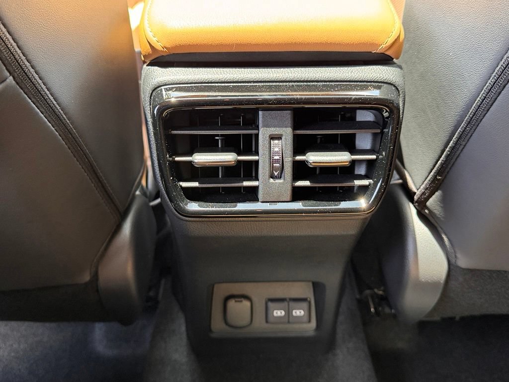 Used 2026 Lexus NX 350h AWD w/ Cold Area Package image 29