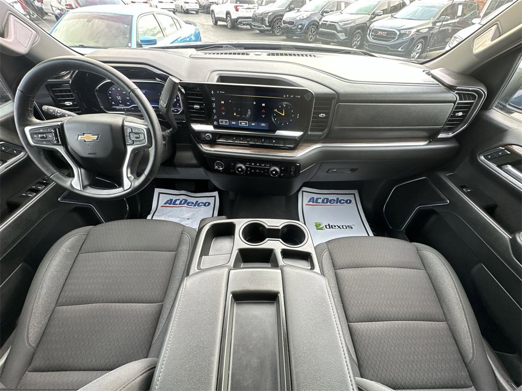 Used 2024 Chevrolet Silverado 1500 LT image 20