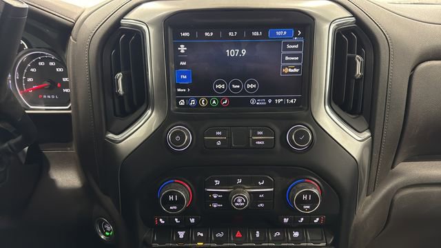 Used 2021 Chevrolet Silverado 3500 LTZ w/ LTZ Convenience Package image 12