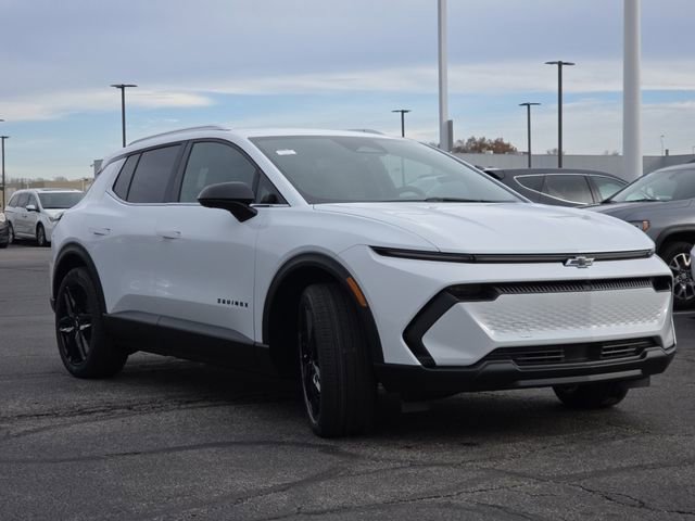 New 2026 Chevrolet Equinox EV LT image 17