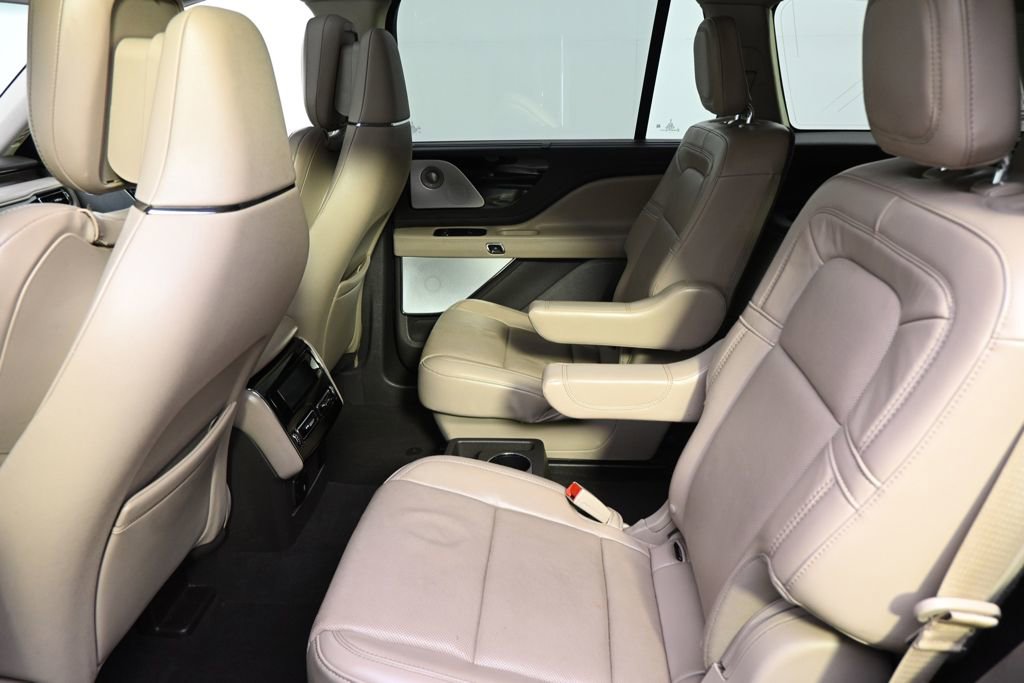 Used 2021 Lincoln Aviator Reserve w/ Equipment Group 202A image 21