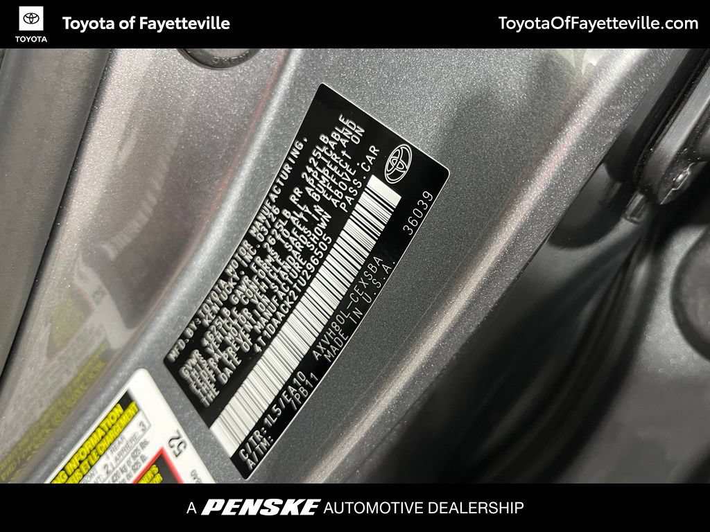Used 2026 Toyota Camry SE FWD image 32