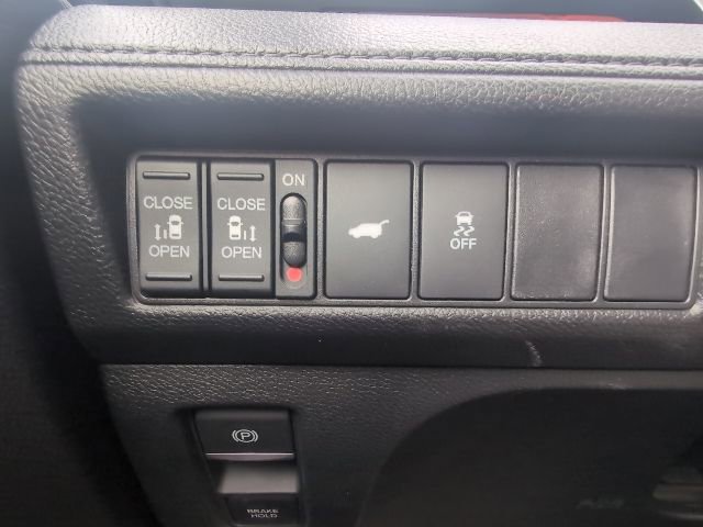 Used 2025 Honda Odyssey Sport-L image 17