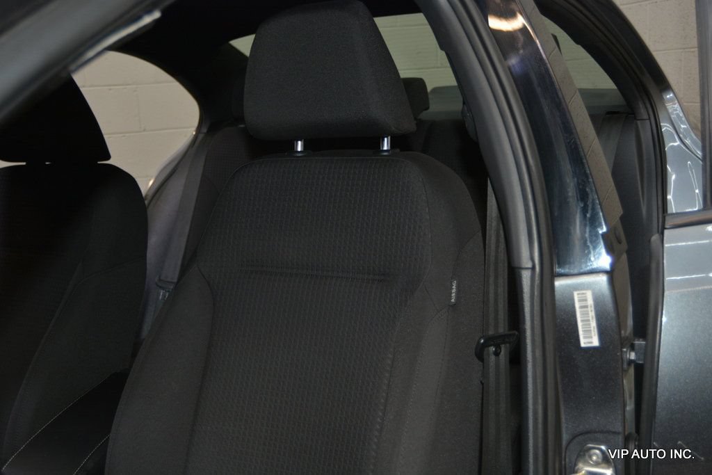 Used 2015 Volkswagen Jetta SE FWD image 17