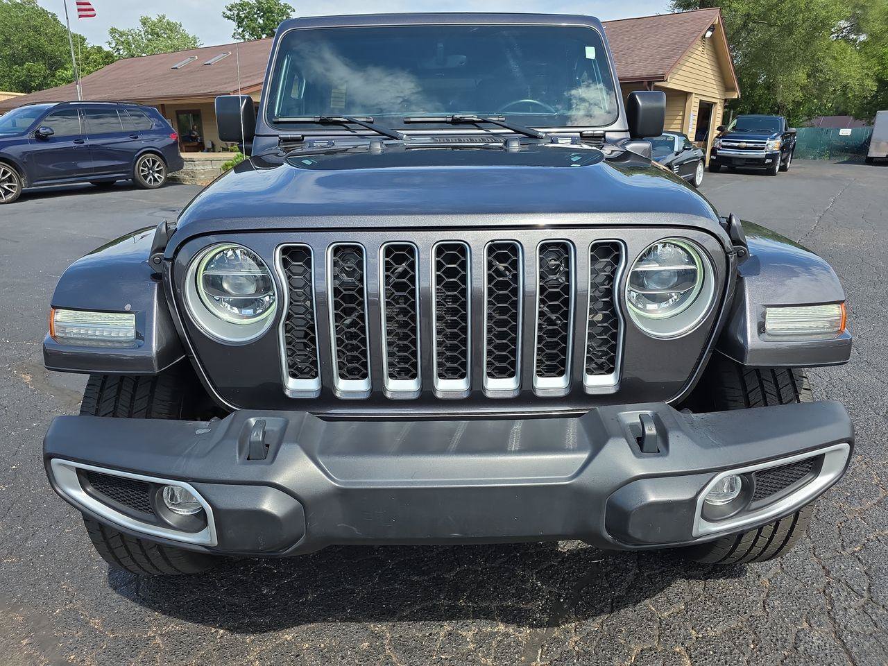 Used 2021 Jeep Wrangler Unlimited Sahara w/ Cold Weather Group AWD/4WD image 12