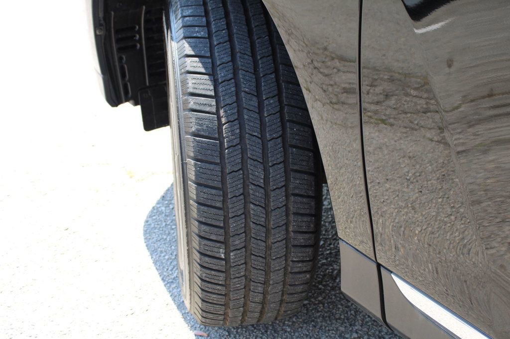 Used 2013 Toyota Highlander SE AWD/4WD image 35