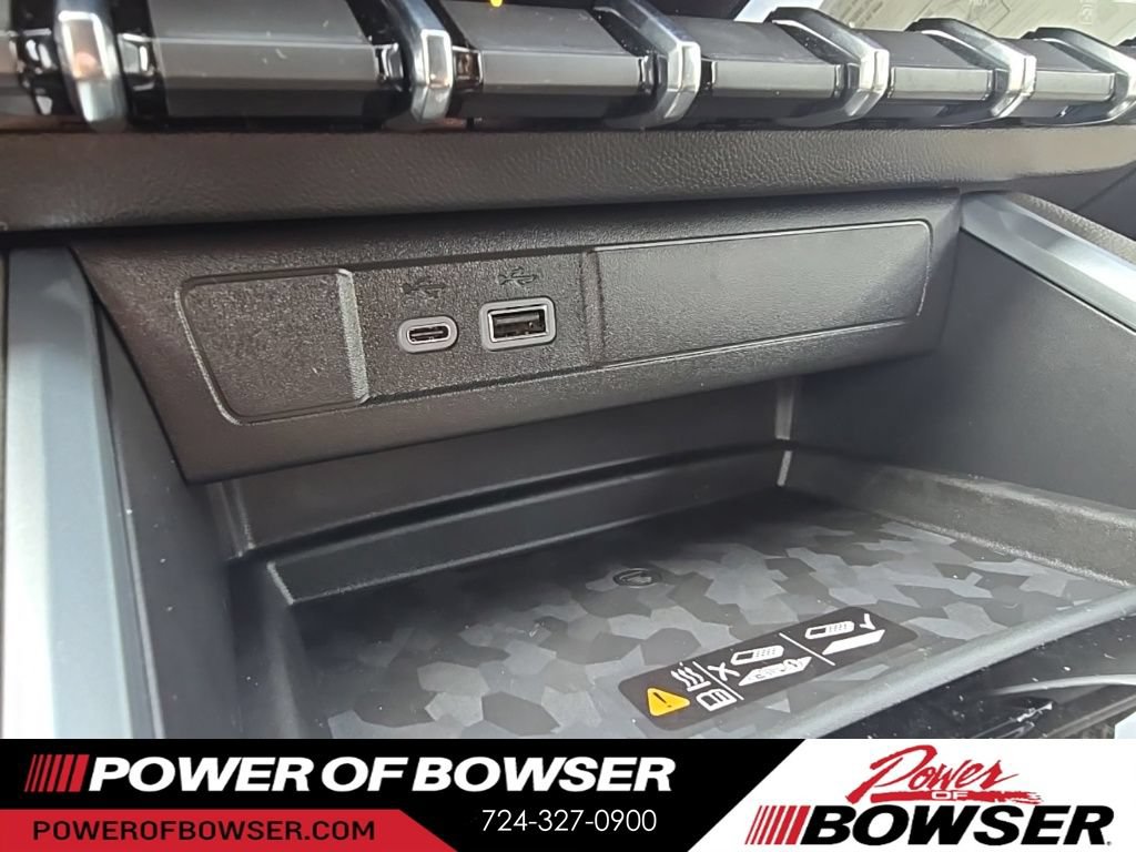 New 2026 Chevrolet Colorado ZR2 w/ Technology Package AWD/4WD image 15