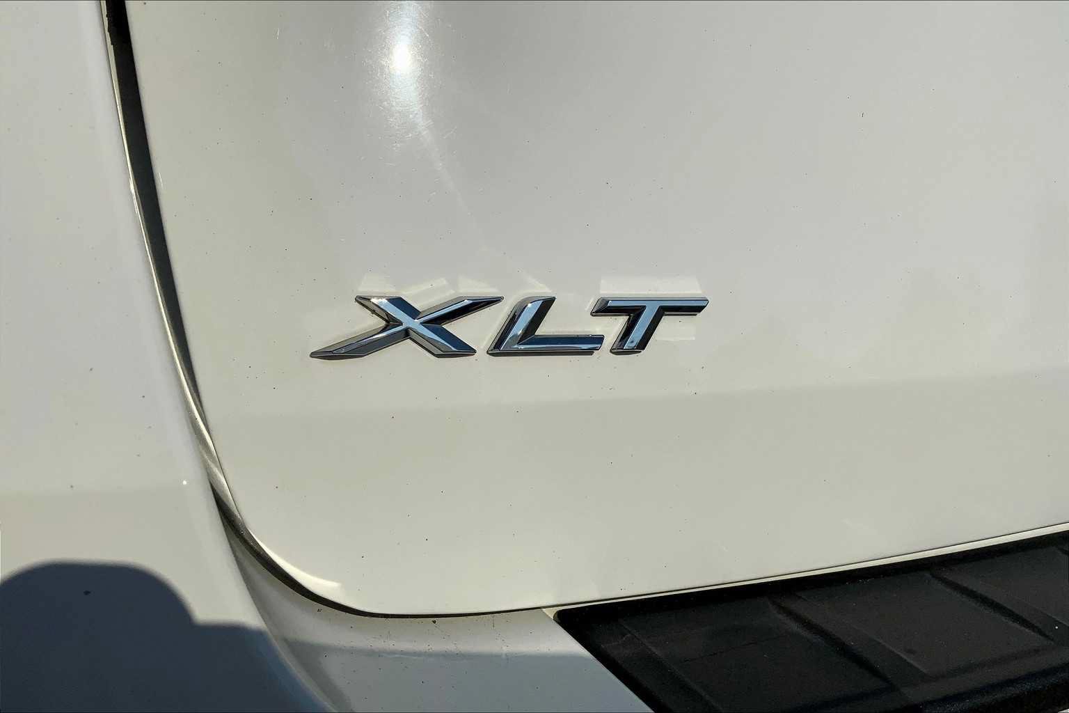 Used 2020 Ford Explorer XLT RWD image 10