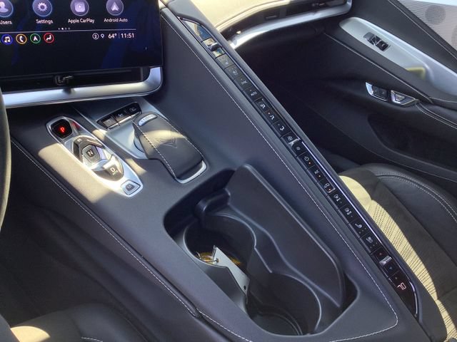 Used 2021 Chevrolet Corvette Stingray Preferred Cpe w/ Z51 Performance Package RWD image 17