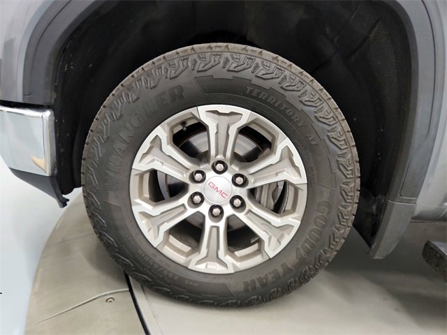 Used 2020 GMC Sierra 1500 SLT image 17