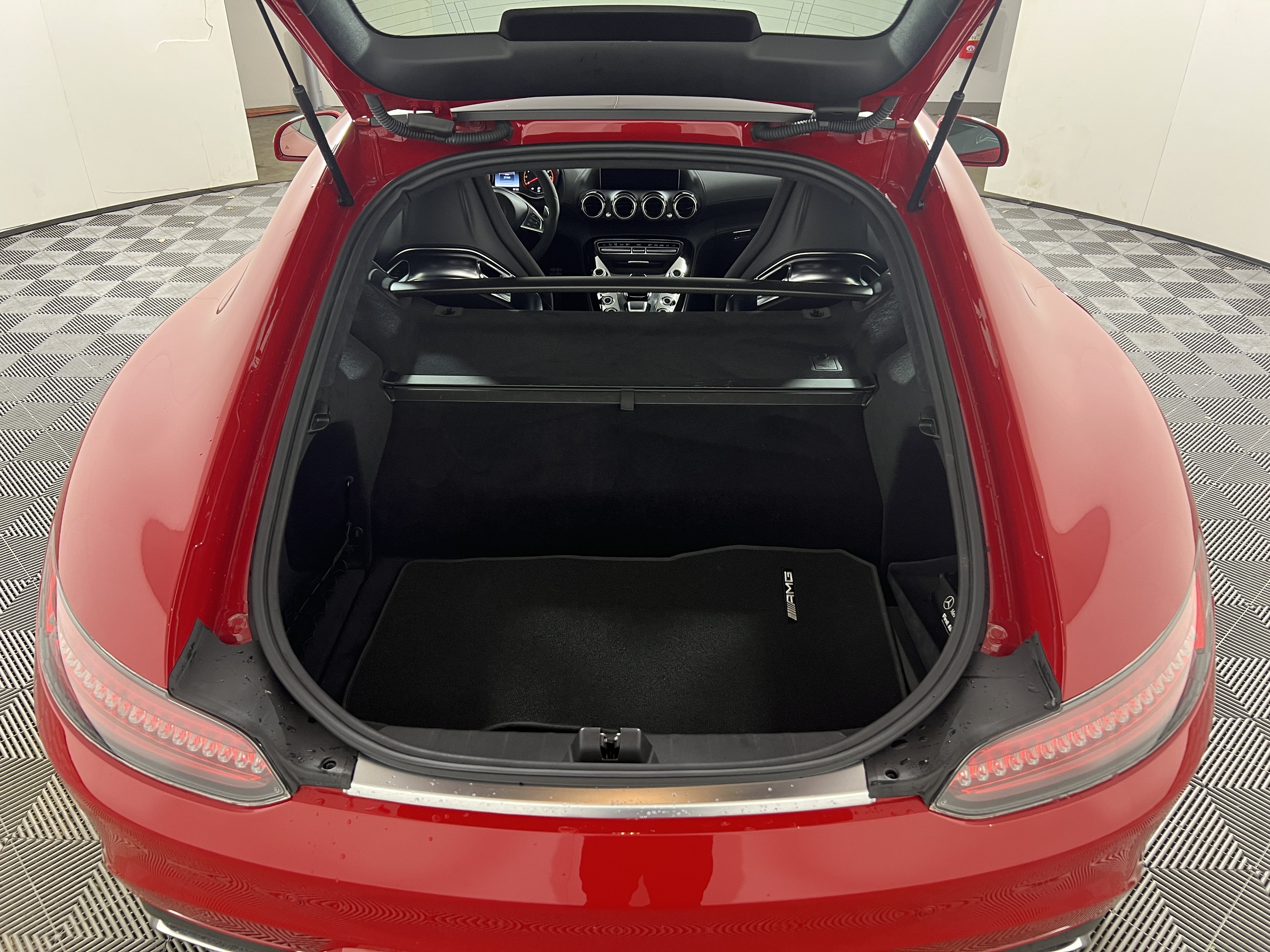 Used 2016 Mercedes-Benz AMG GT S image 19