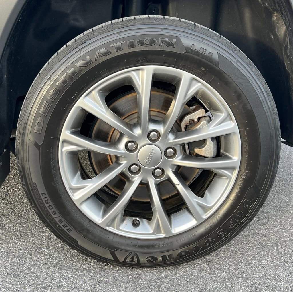 Used 2022 Jeep Cherokee Latitude Lux image 14