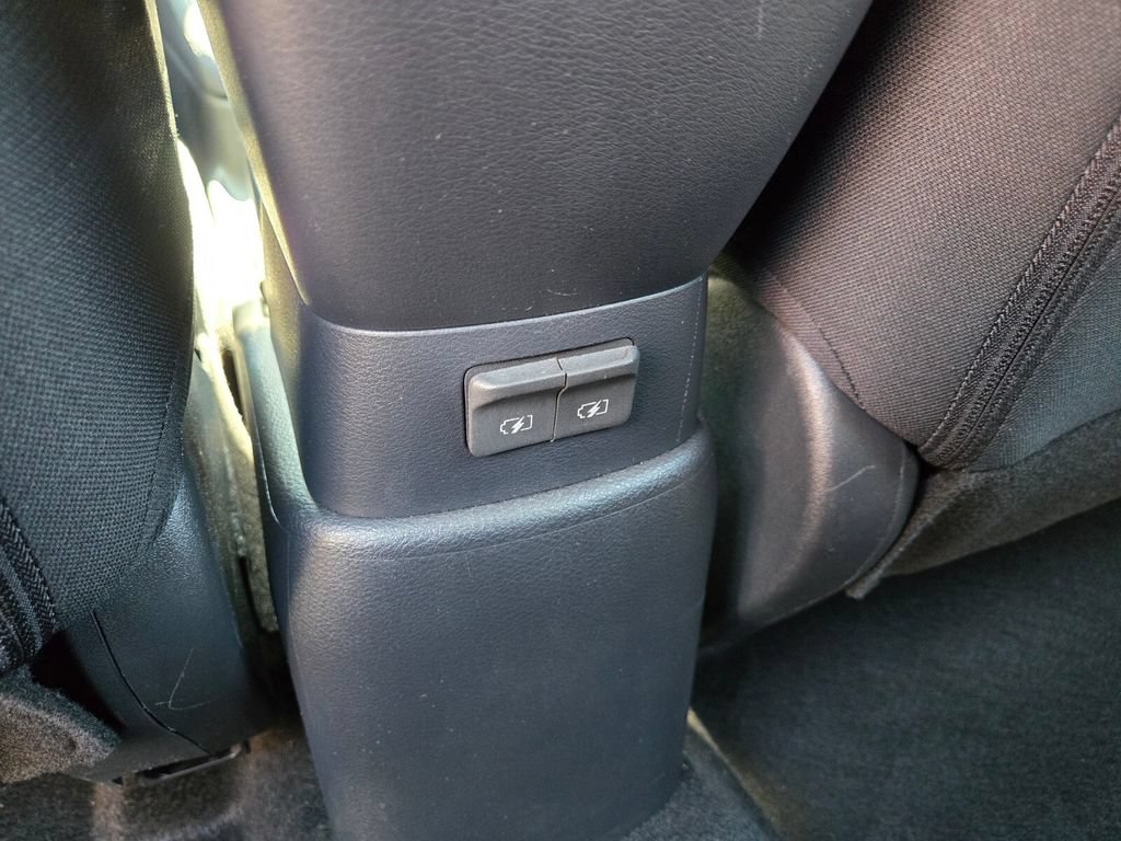 Certified 2021 Nissan Kicks S FWD image 16