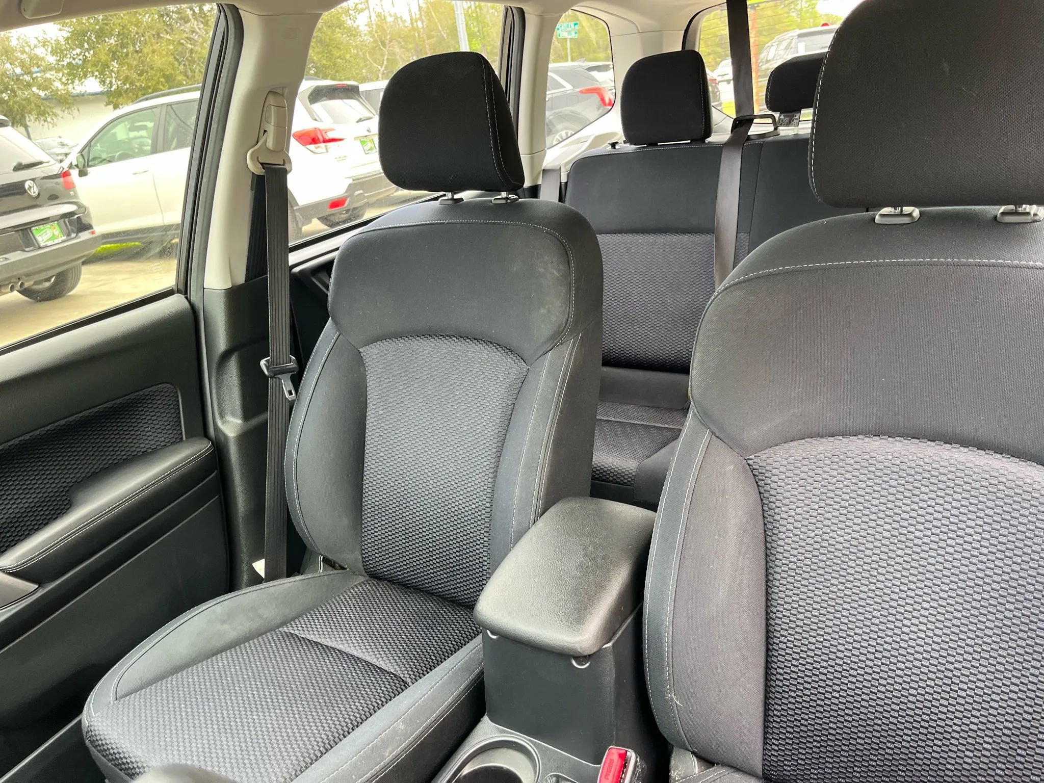 Used 2017 Subaru Forester 2.5i w/ Alloy Wheel Package AWD/4WD image 25