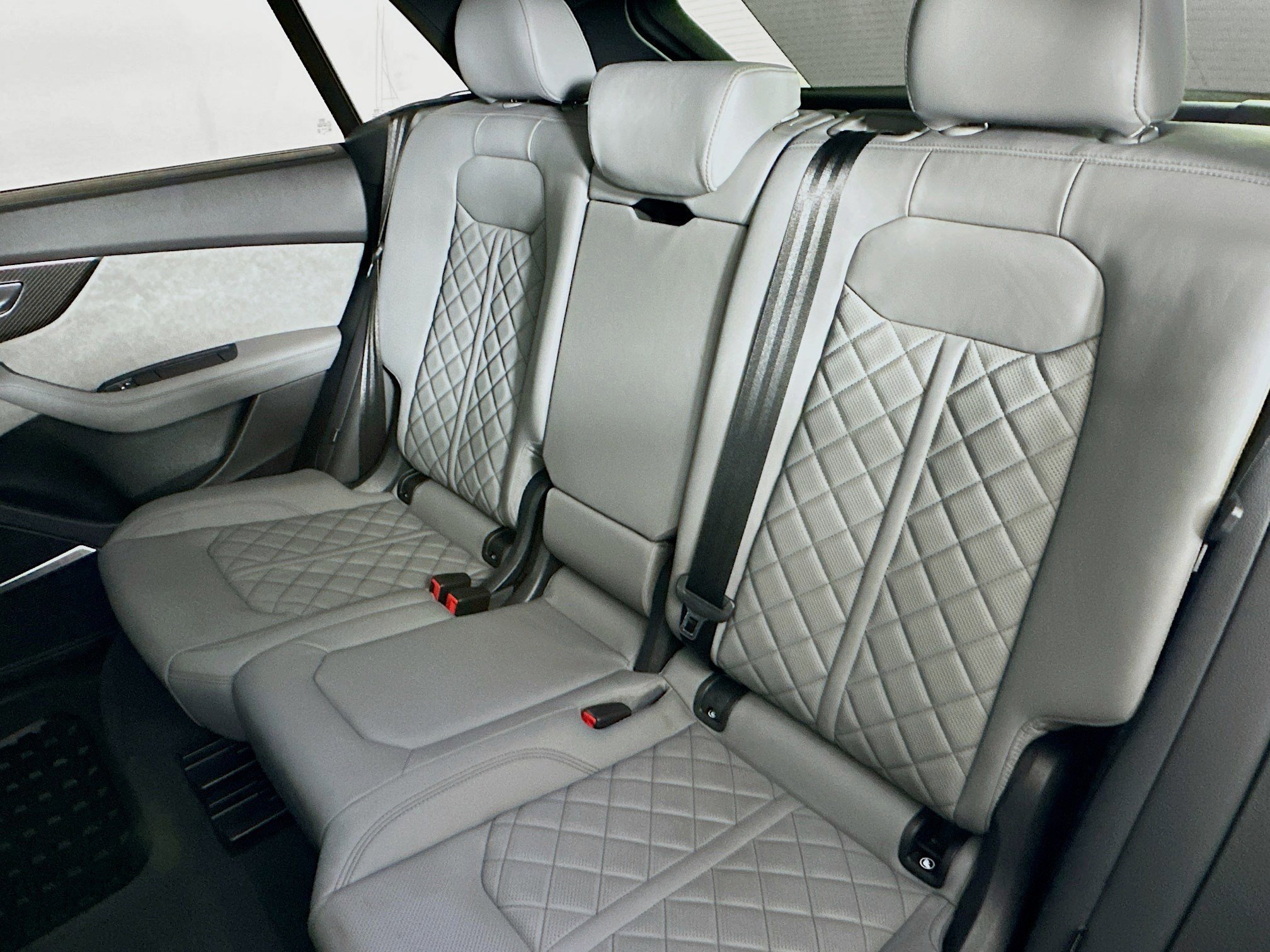 Used 2024 Audi SQ8 Premium Plus w/ S Sport Package image 23