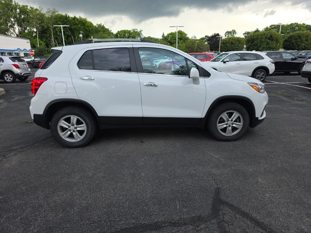 Used 2020 Chevrolet Trax LT w/ Driver Confidence Package AWD/4WD image 9