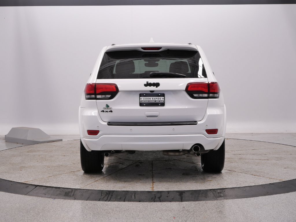 Certified 2018 Jeep Grand Cherokee Altitude AWD/4WD image 4