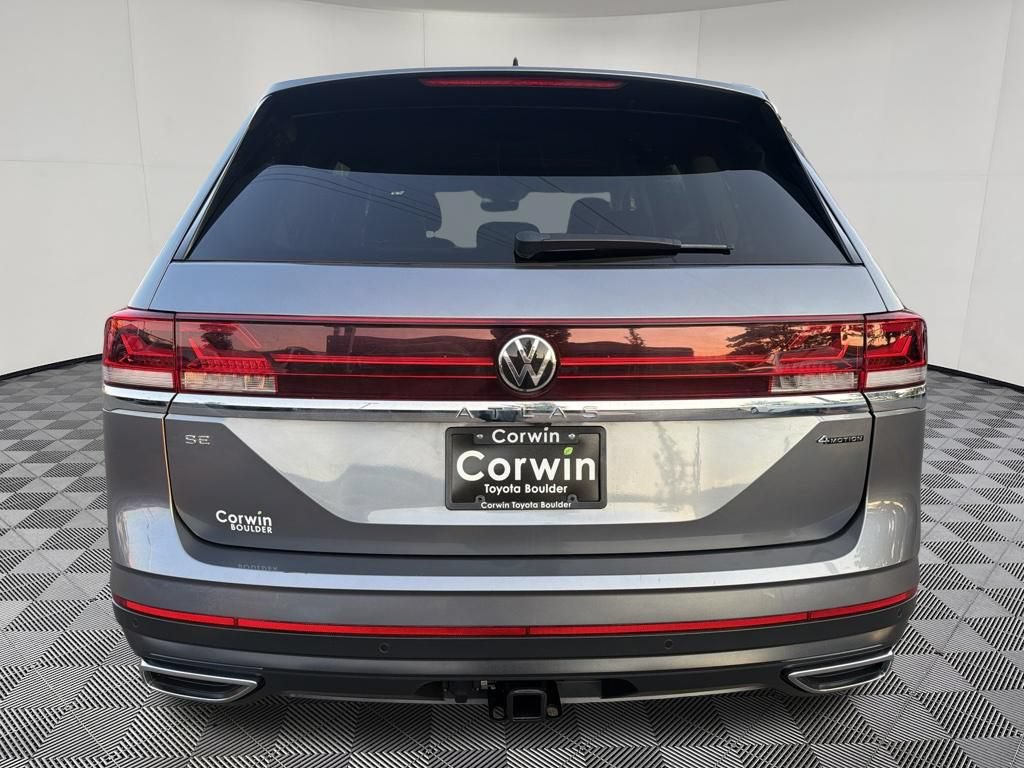 Used 2025 Volkswagen Atlas SE AWD/4WD image 7