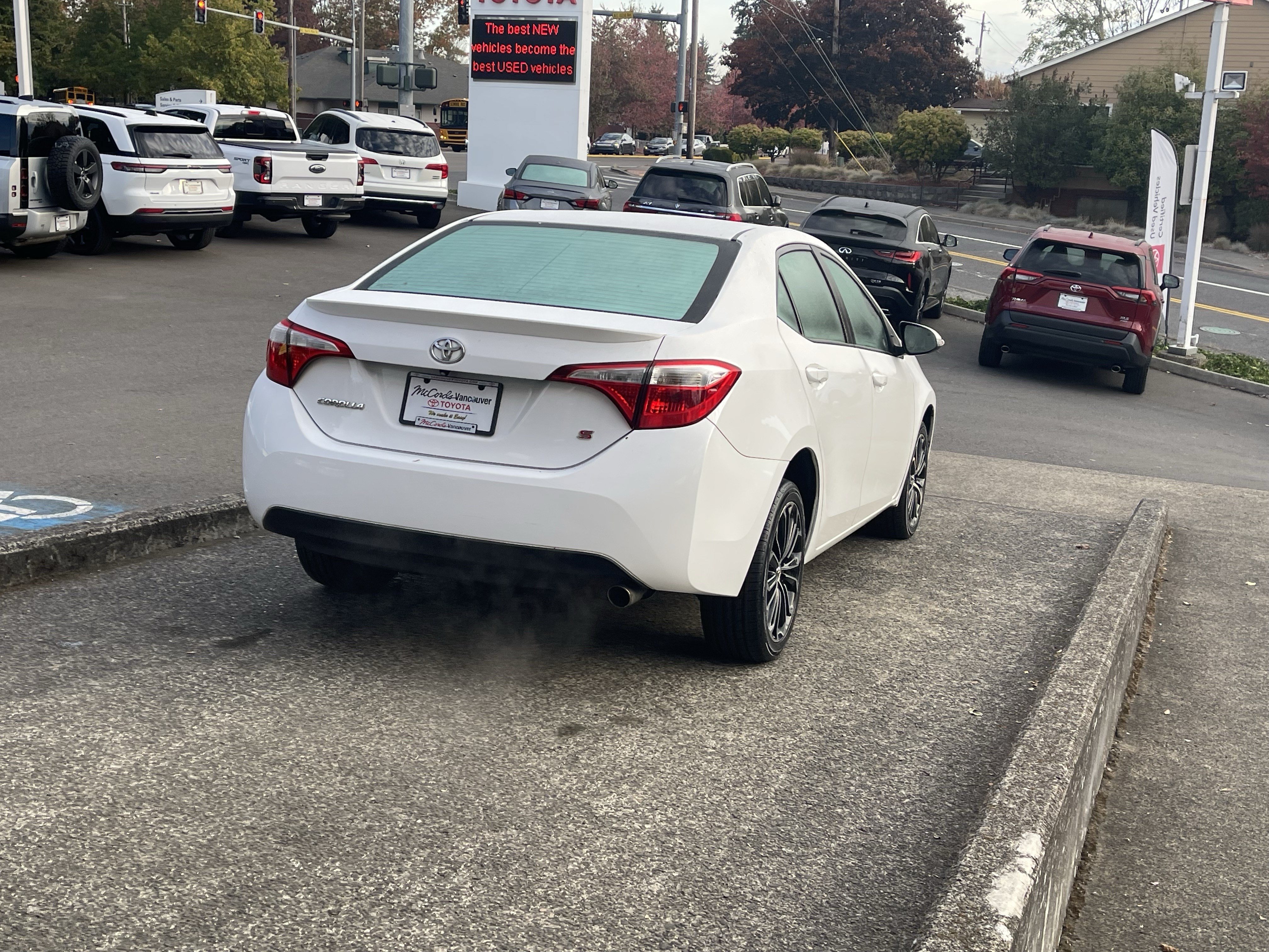 Used 2015 Toyota Corolla S FWD image 7