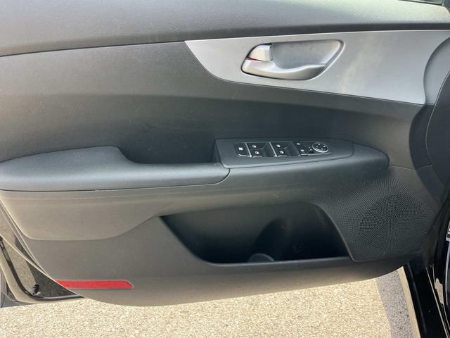 Used 2023 Kia Forte LXS FWD image 23