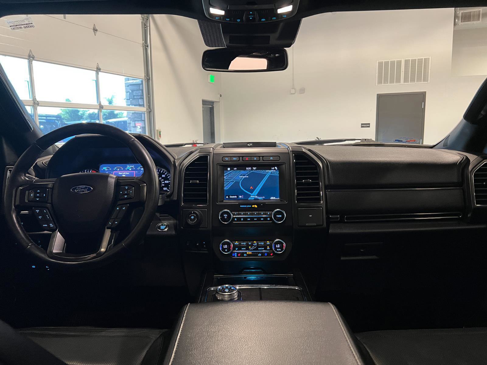 Used 2019 Ford Expedition Limited w/ Equipment Group 301A AWD/4WD image 34