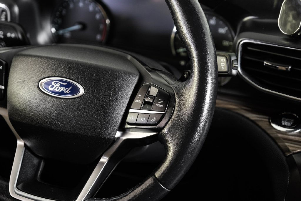 Used 2020 Ford Explorer Limited AWD/4WD image 16