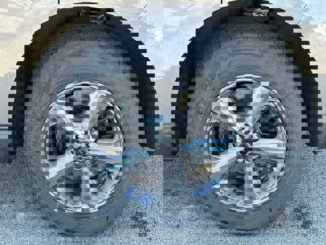 Used 2022 Ford Edge SEL w/ Sport Appearance Package image 5