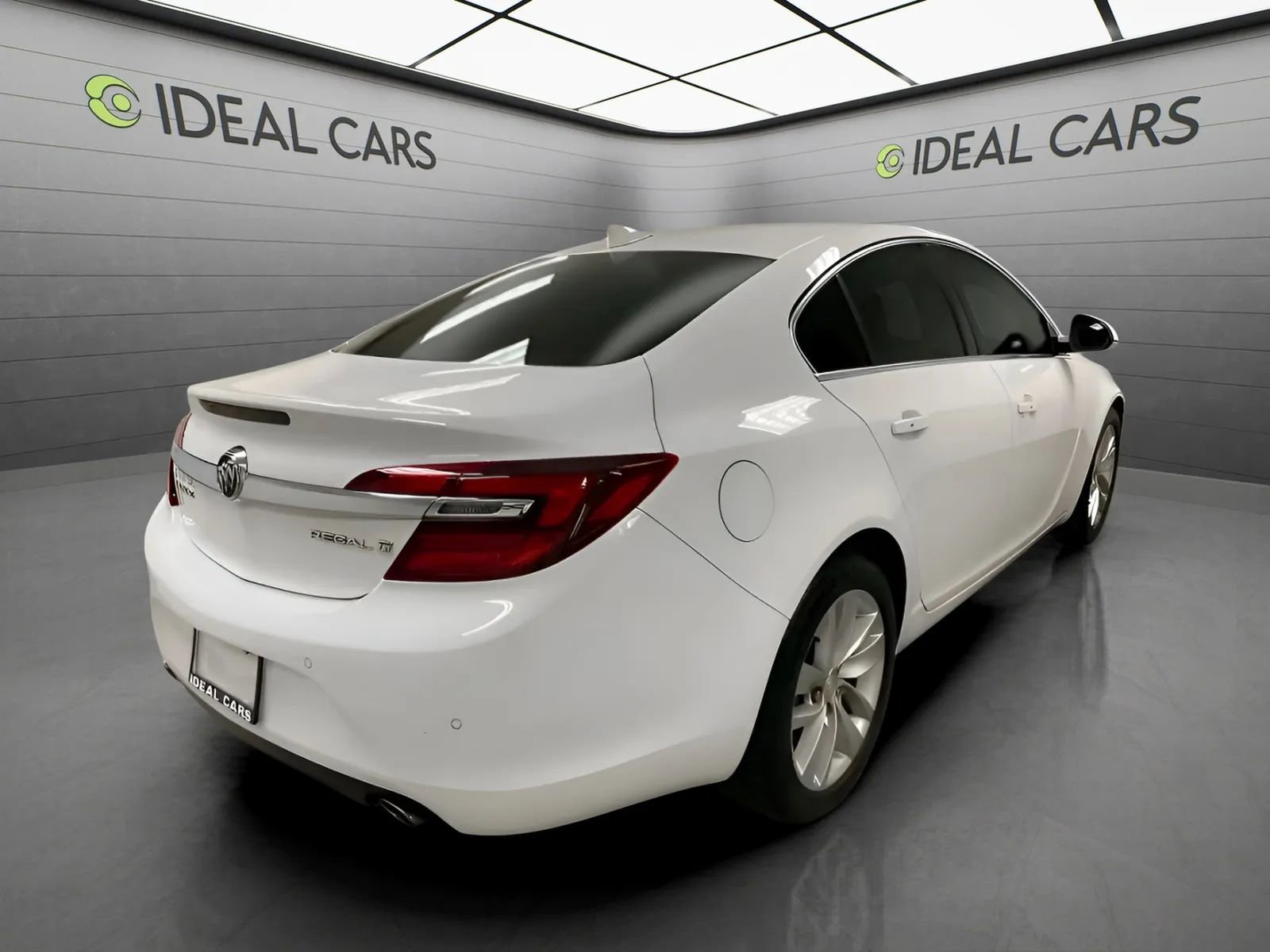Used 2016 Buick Regal Premium w/ Driver Confidence Package #2 FWD image 5