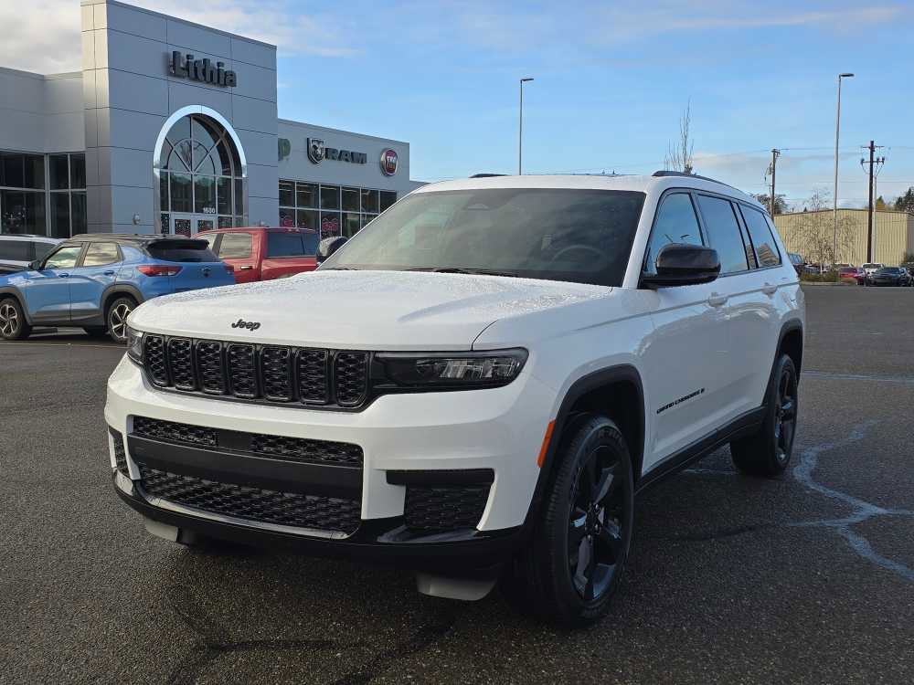 New 2025 Jeep Grand Cherokee L Altitude
