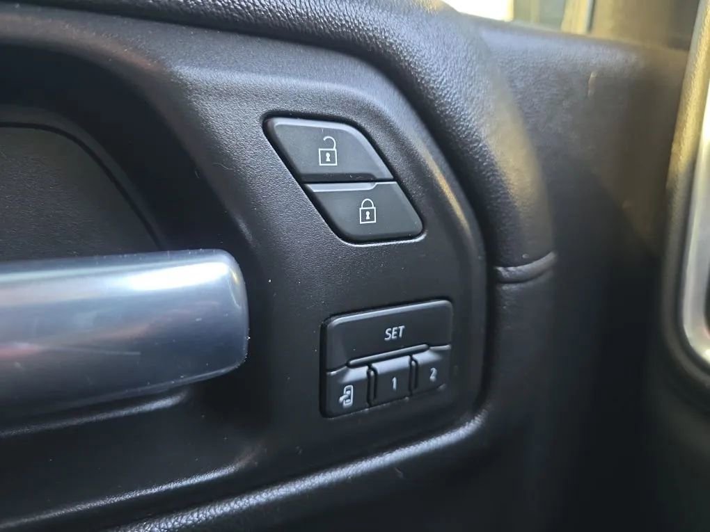 Used 2019 GMC Sierra 1500 SLT w/ SLT Premium Package image 24