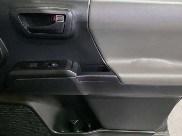 Used 2023 Toyota Tacoma SR AWD/4WD image 13