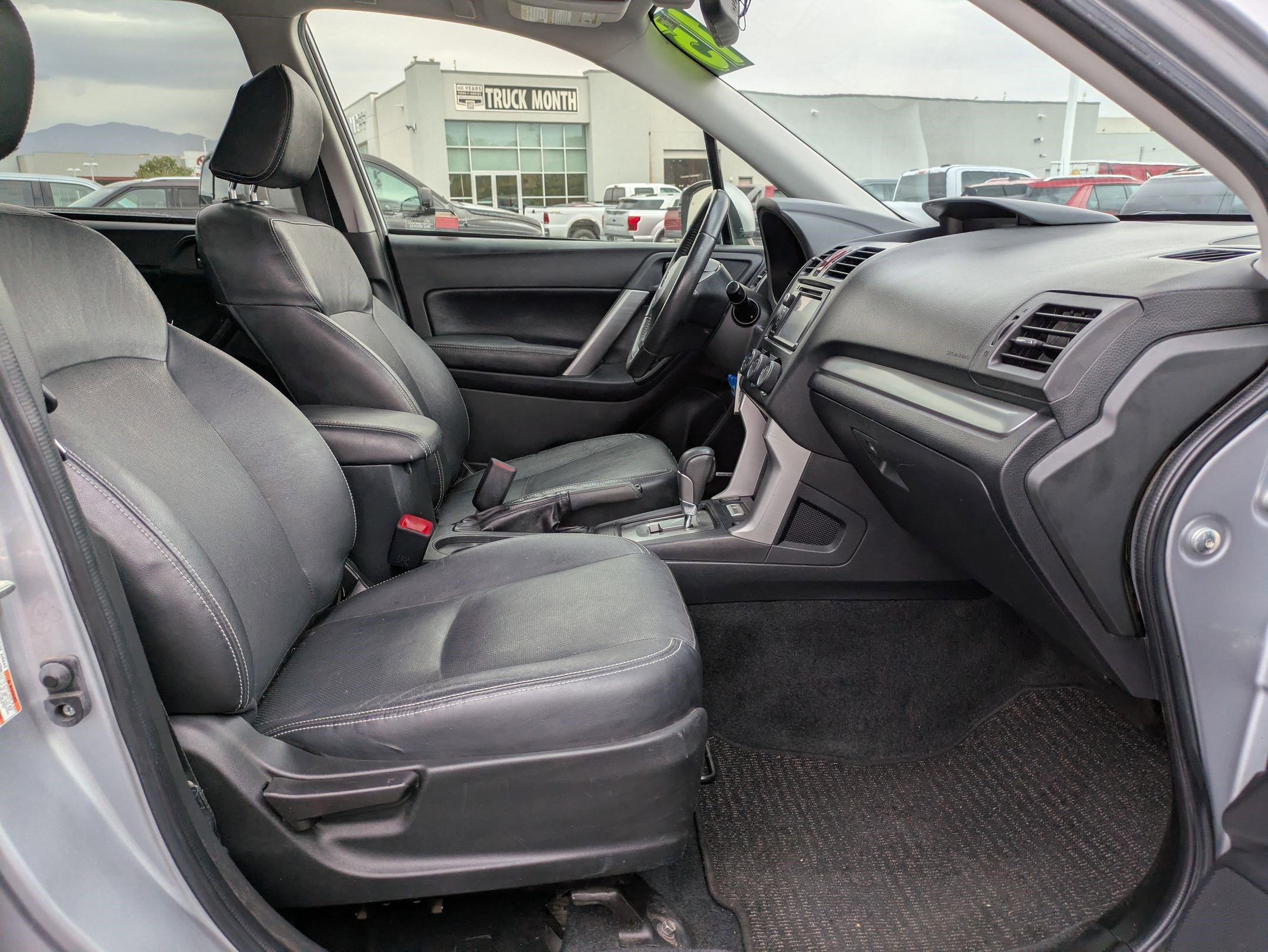 Used 2015 Subaru Forester 2.5i Limited image 29