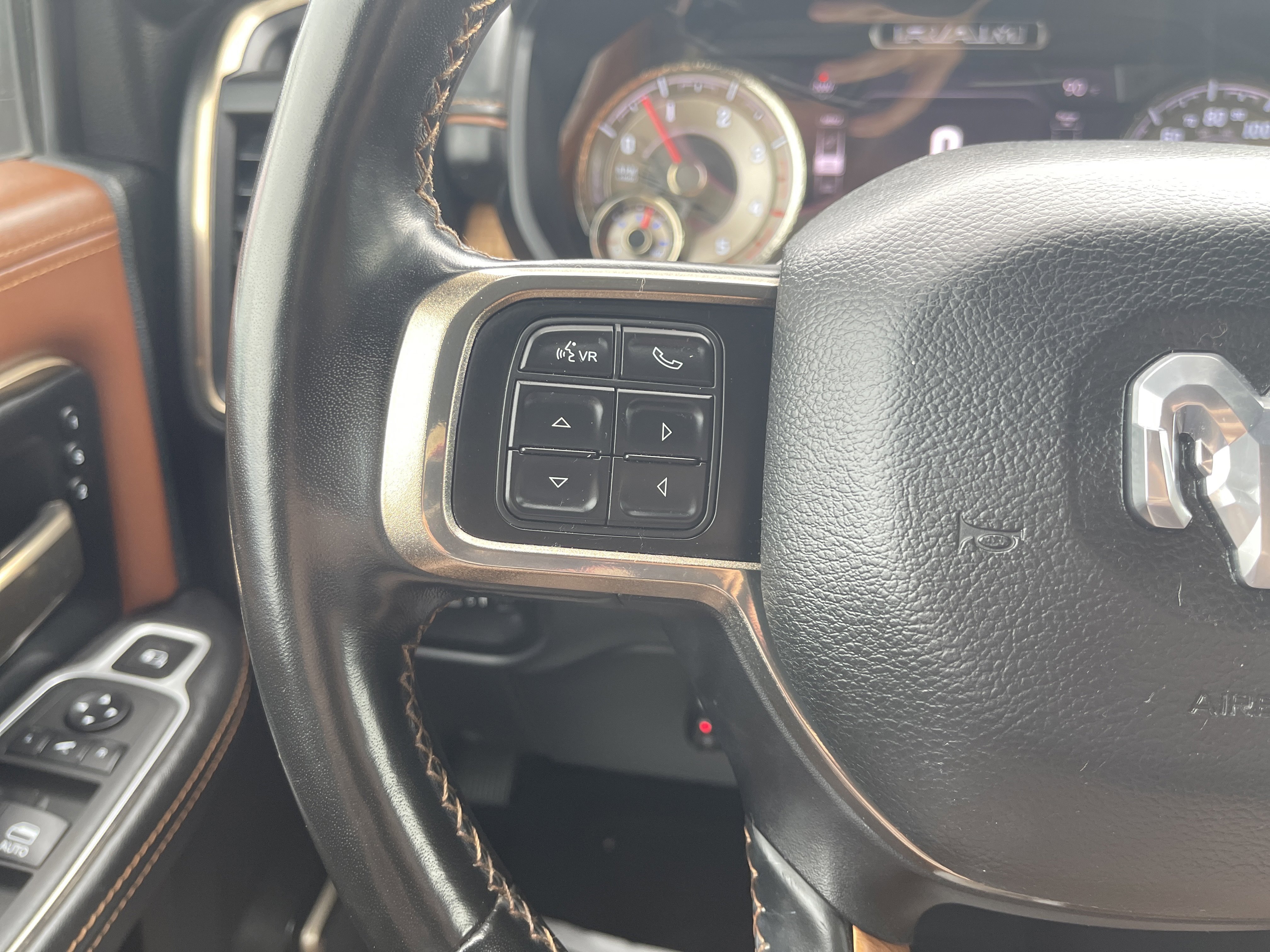 Used 2021 RAM 2500 Limited AWD/4WD image 19