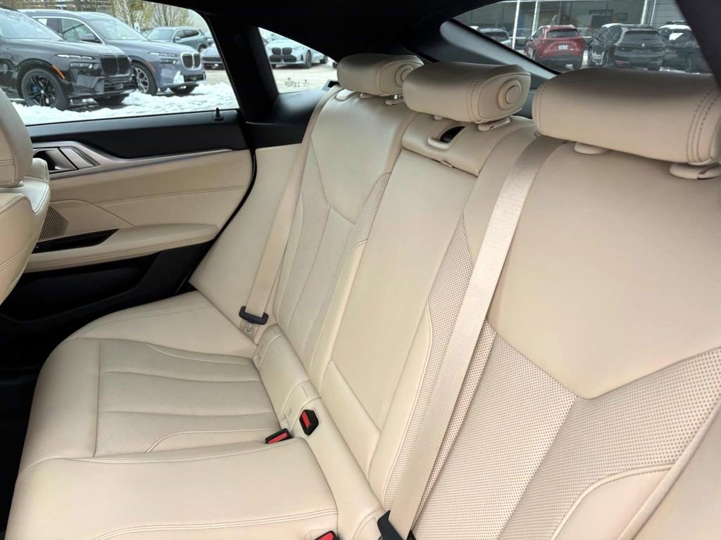 Certified 2022 BMW i4 eDrive40 w/ M Sport Package image 28