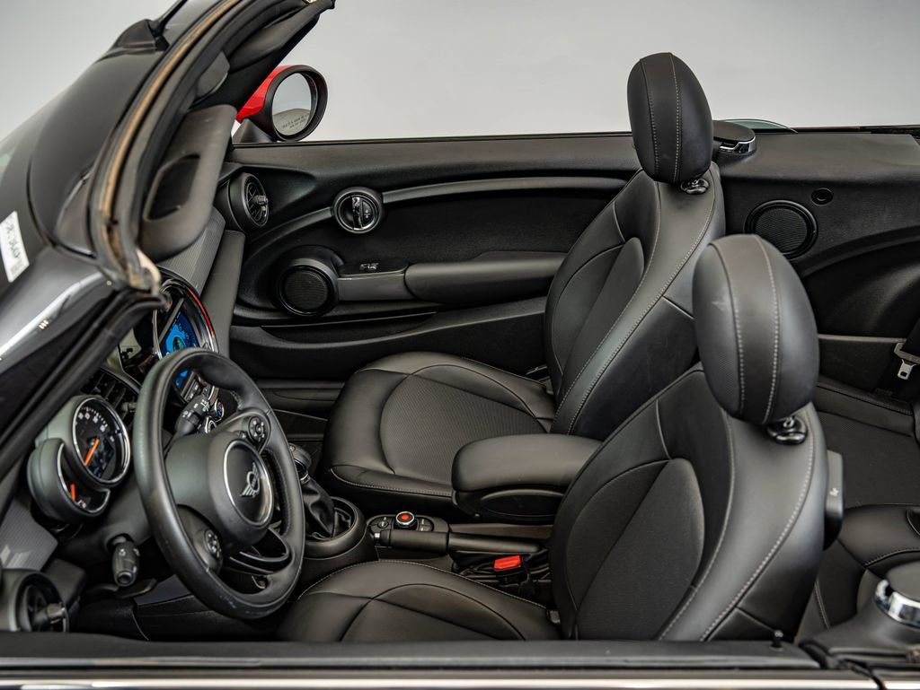 Used 2019 MINI Cooper Convertible FWD image 19
