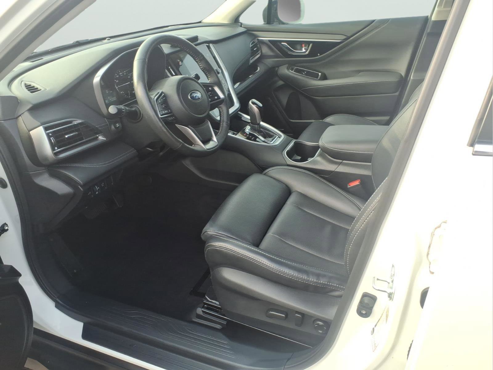 Used 2024 Subaru Outback Limited image 12