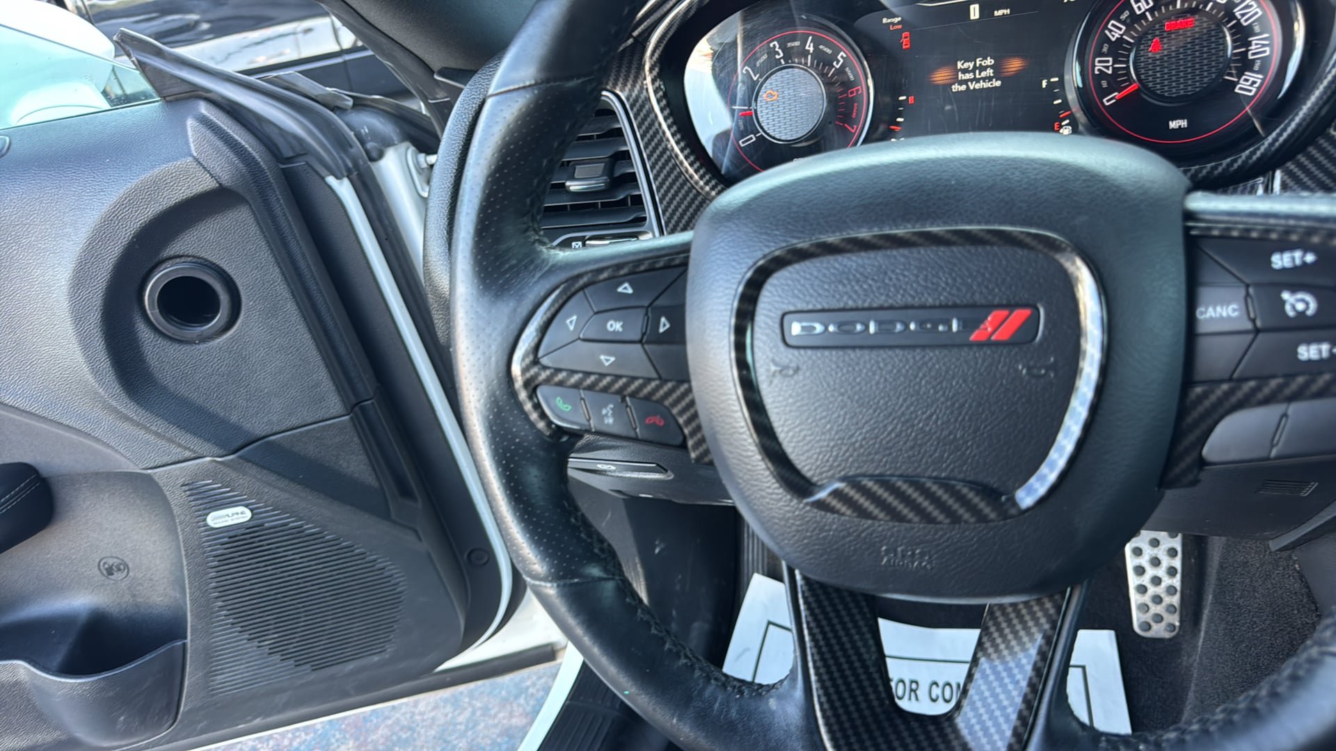 Used 2016 Dodge Challenger R/T w/ Blacktop Package RWD image 27