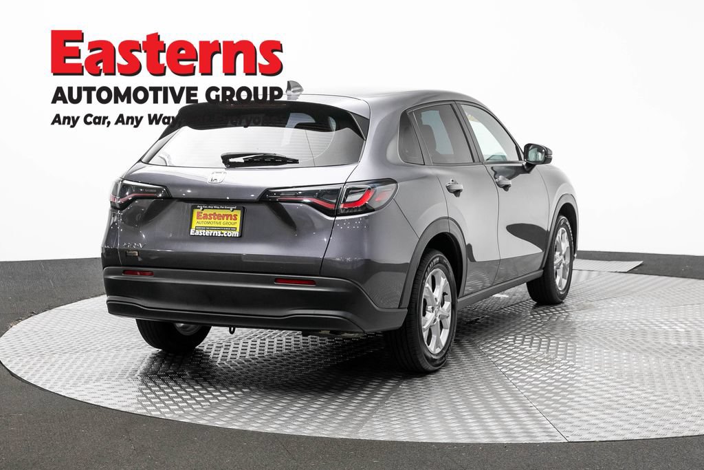 Used 2023 Honda HR-V LX image 5