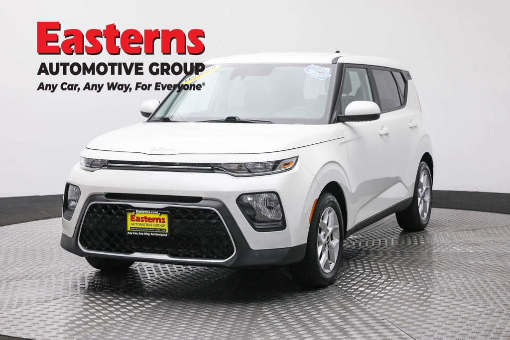 Used 2022 Kia Soul LX w/ Technology Package