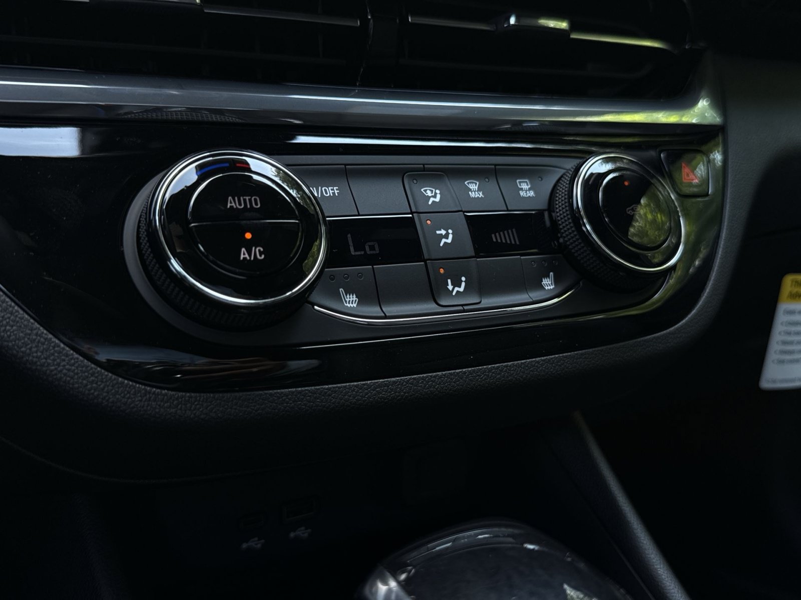 New 2026 Buick Envista Sport Touring w/ Convenience I Package FWD image 20