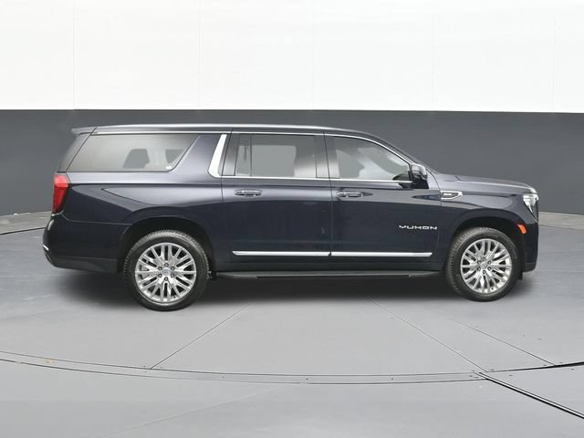 Used 2022 GMC Yukon XL SLT w/ SLT Premium Package AWD/4WD image 17