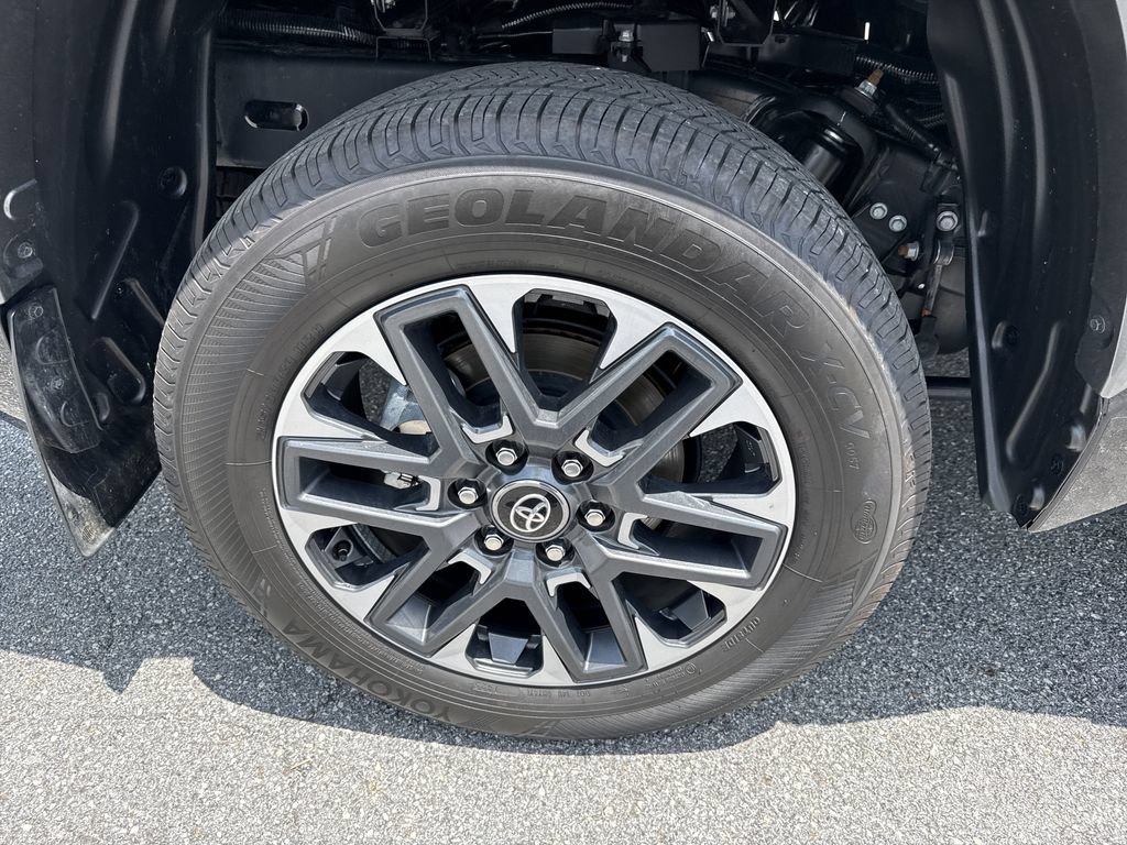 Used 2026 Toyota Tundra Limited AWD/4WD image 19