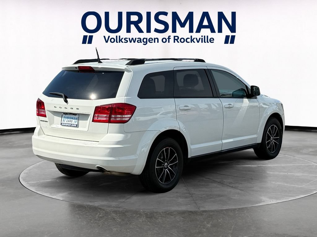 Used 2018 Dodge Journey SE w/ Blacktop Package FWD image 6
