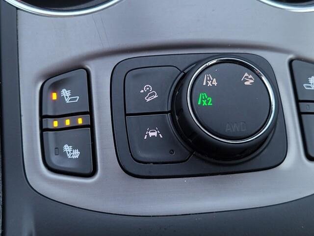 Used 2023 GMC Terrain AT4 image 38