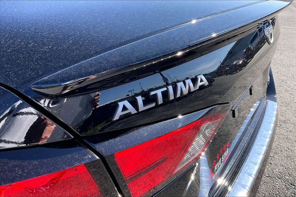 Used 2023 Nissan Altima 2.5 SR w/ SR Premium Package AWD/4WD image 8