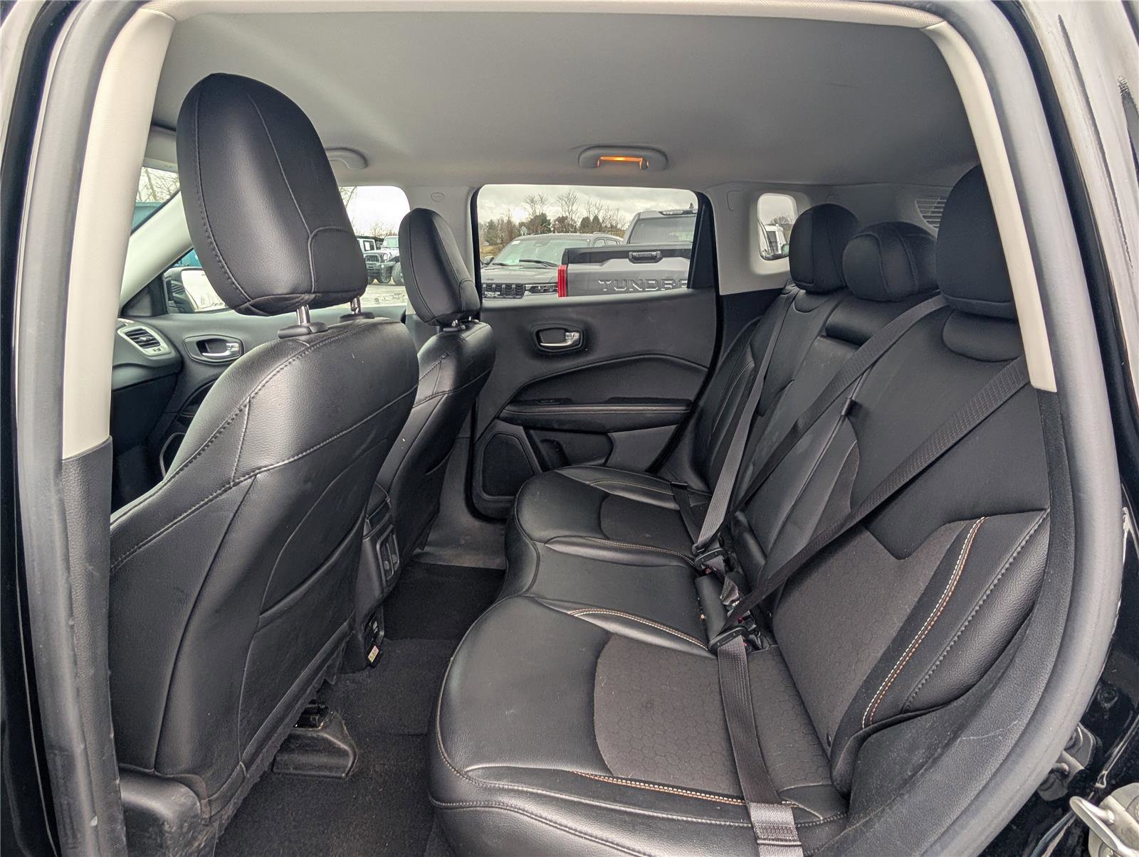 Used 2021 Jeep Compass Latitude w/ Driver Assistance Group image 12