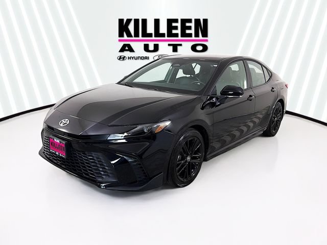 Used 2025 Toyota Camry SE FWD image 3