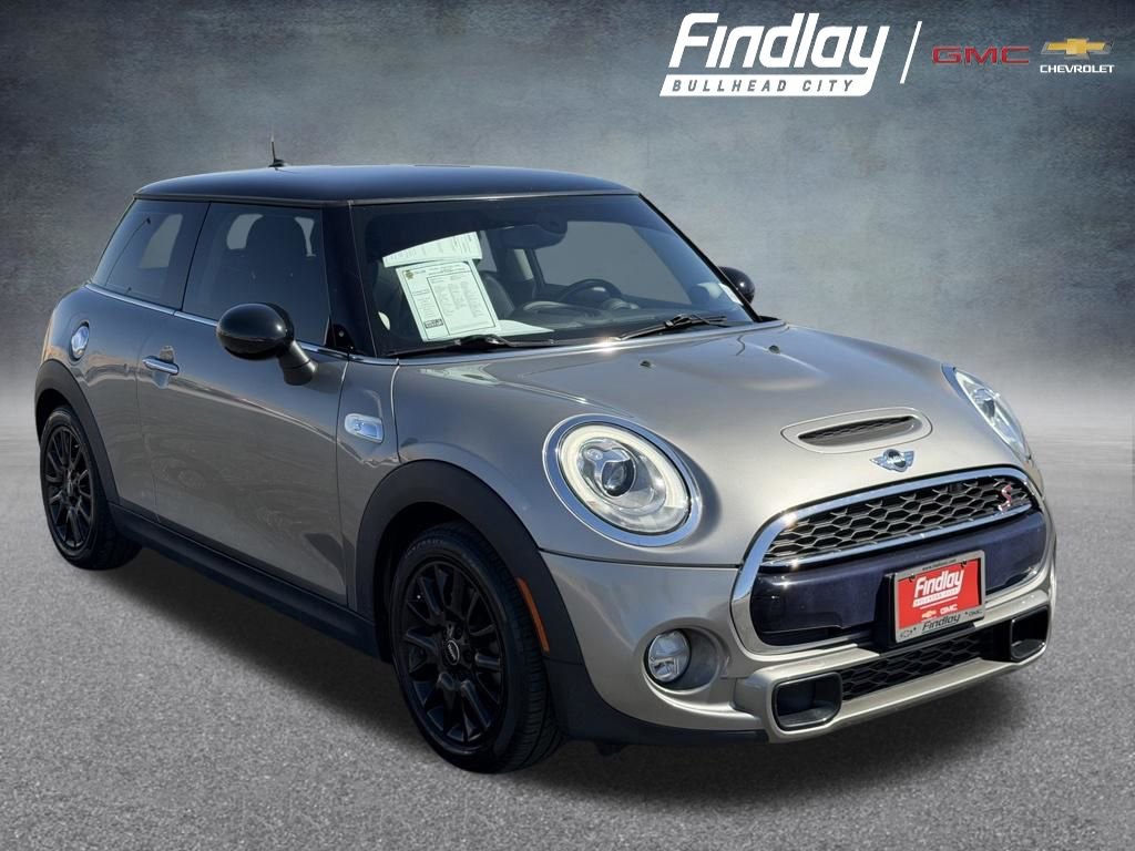 Used 2018 MINI Cooper S FWD image 1