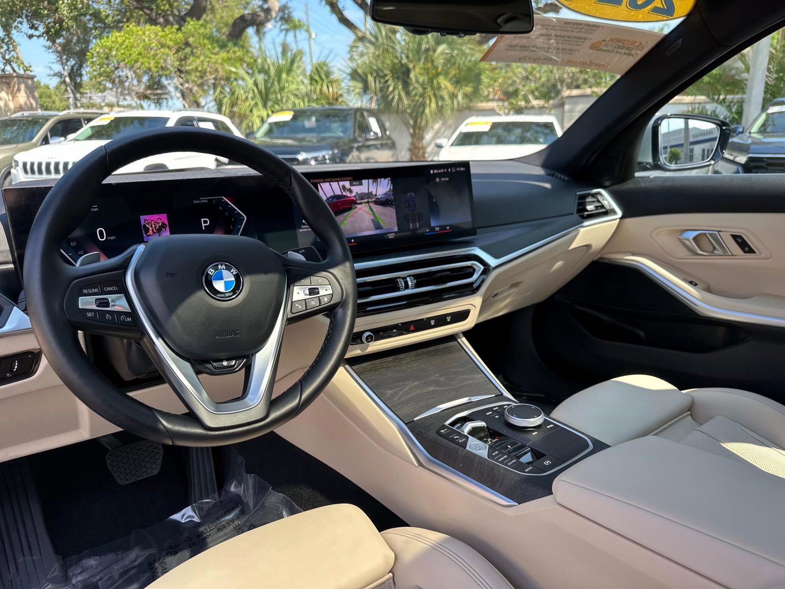 Used 2024 BMW 330i Sedan w/ Premium Package image 16